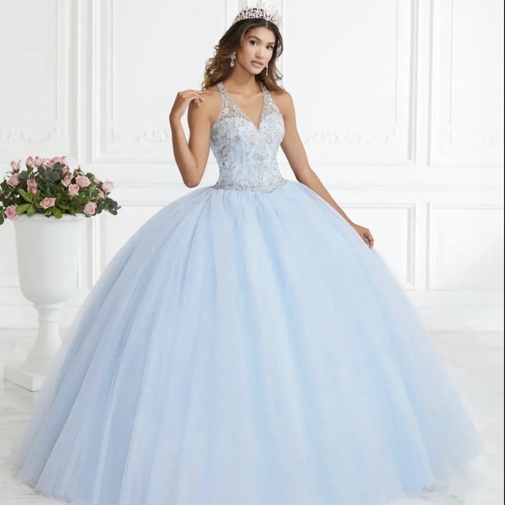 Quinceanera dress by House of Wu. Size small or 0 light blue party gown
